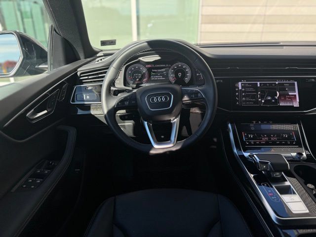 Certified 2025 Audi Q8 Premium Plus w/ Premium Plus Package AWD/4WD image 12