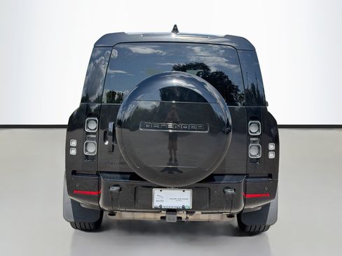 Used 2024 Land Rover Defender 130 X AWD/4WD image 4
