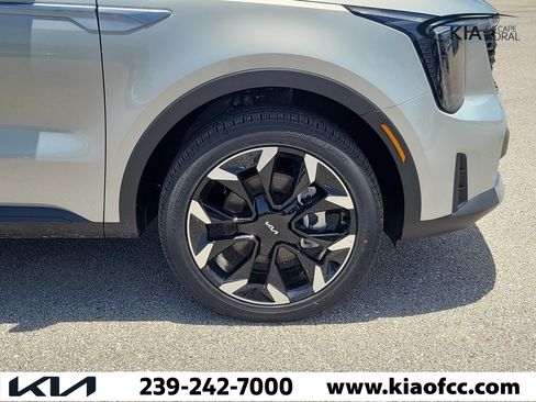 New 2026 Kia Sorento EX w/ EX Premium Package FWD image 7