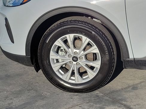 Used 2025 Ford Escape Active image 23