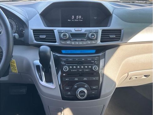 Used 2011 Honda Odyssey Touring image 17