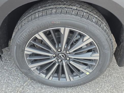 New 2026 Nissan Pathfinder Platinum image 47