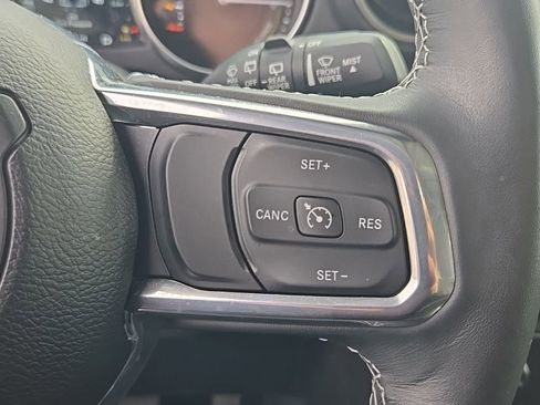 Used 2023 Jeep Wrangler Unlimited Sahara w/ Cold Weather Group image 15