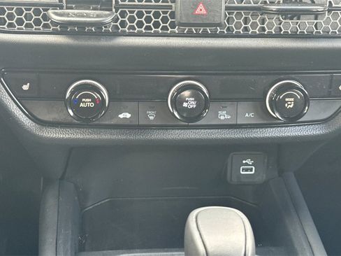 Certified 2024 Honda HR-V Sport image 22
