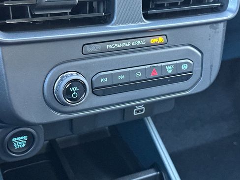 New 2025 Ford Maverick XLT w/ XLT Luxury Package image 19