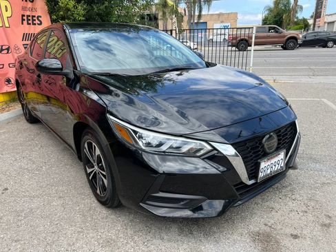 Used 2021 Nissan Sentra SV FWD image 3