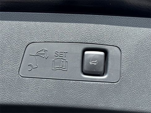 Used 2022 Lincoln Corsair Reserve w/ Elements Package image 13