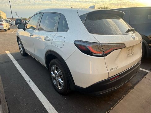 Used 2024 Honda HR-V LX image 3