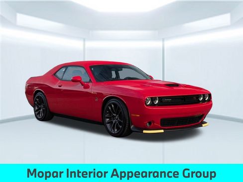 Used 2022 Dodge Challenger R/T Scat Pack w/ Driver Convenience Group image 9