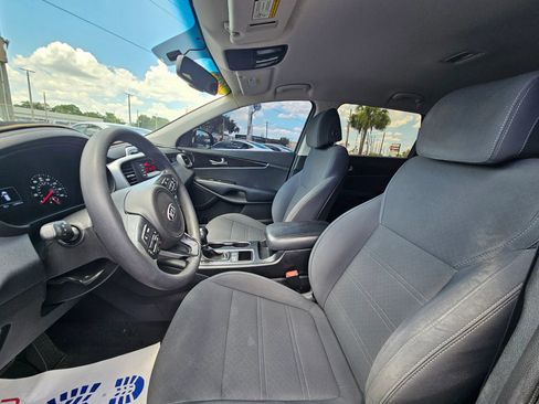 Used 2017 Kia Sorento L FWD image 15