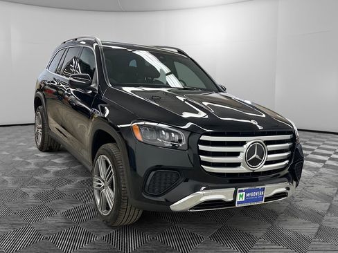 Used 2025 Mercedes-Benz GLS 450 4MATIC image 6
