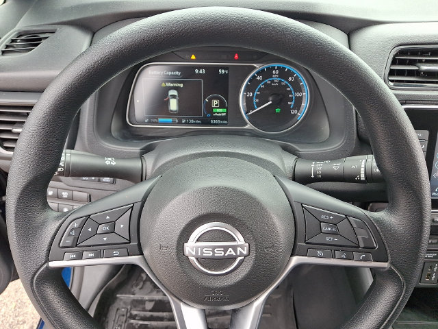Used 2025 Nissan Leaf S FWD image 4