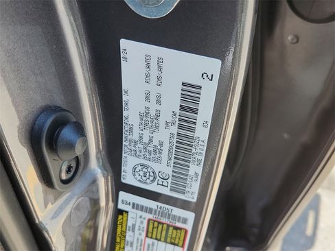 Used 2025 Toyota Tundra Platinum image 20