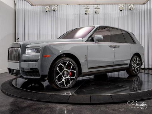 Used 2024 Rolls-Royce Cullinan Black Badge AWD/4WD image 7