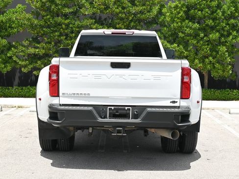 Used 2023 Chevrolet Silverado 3500 W/T w/ Gooseneck/5TH Wheel Package AWD/4WD image 5