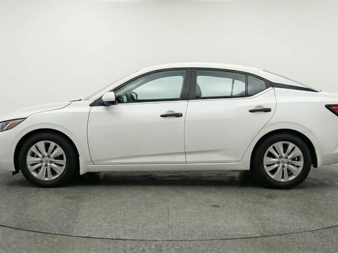 Used 2025 Nissan Sentra S image 5