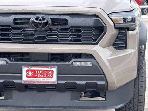 New 2026 Toyota Tacoma TRD Off-Road image 9