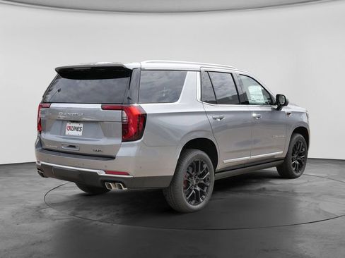 New 2026 GMC Yukon Denali w/ Sun & Power Step Package AWD/4WD image 22