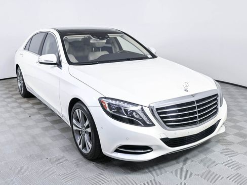 Used 2017 Mercedes-Benz S 550 Sedan w/ Premium Package image 26