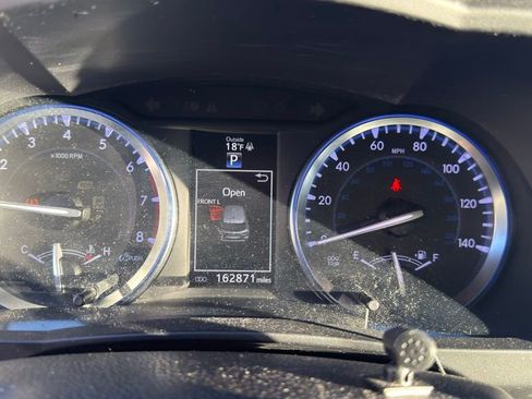 Used 2014 Toyota Highlander Limited image 11