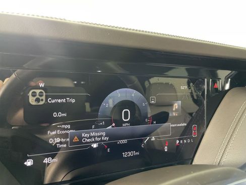 Used 2025 GMC Yukon XL Elevation image 12