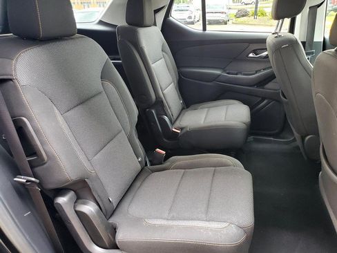 Used 2021 Chevrolet Traverse LT AWD/4WD image 14