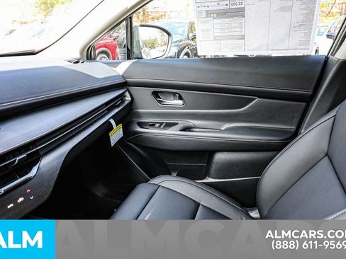 Certified 2025 Nissan Murano SV image 53