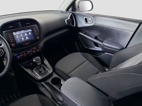 Used 2021 Kia Soul GT-Line FWD image 24