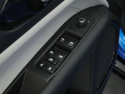 Used 2024 Jeep Compass Limited w/ Elite Group AWD/4WD image 6