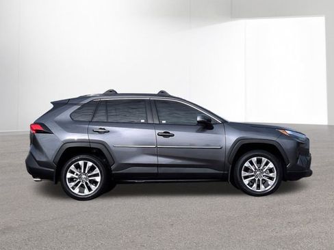 Certified 2023 Toyota RAV4 XLE Premium image 4