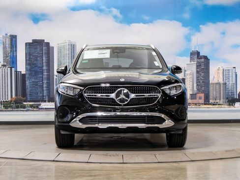 Certified 2025 Mercedes-Benz GLC 350e GLC 350e image 3