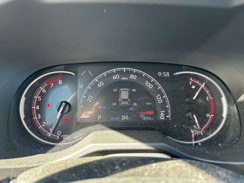 Used 2024 Toyota RAV4 XLE w/ Convenience Package FWD image 22