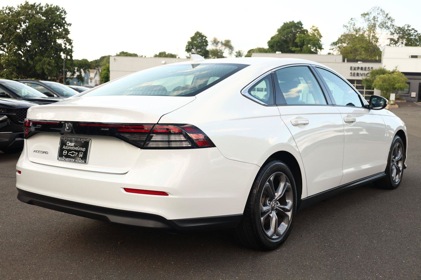 Used 2024 Honda Accord EX image 8