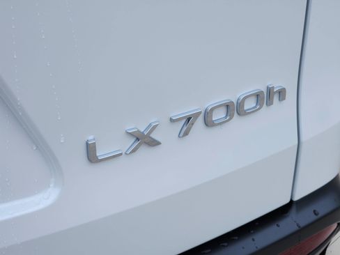 New 2026 Lexus LX 700h Luxury AWD/4WD image 27