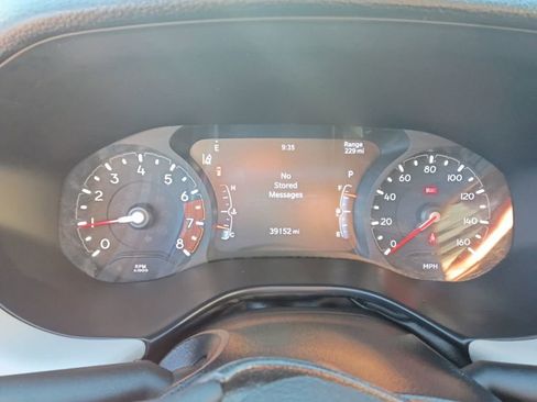 Used 2025 Jeep Compass Limited image 2