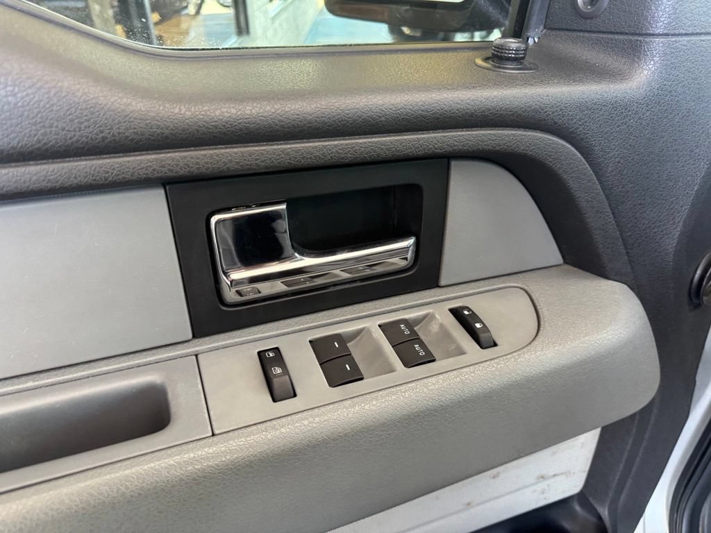Used 2013 Ford F150 XLT w/ Luxury Equipment Group AWD/4WD image 3