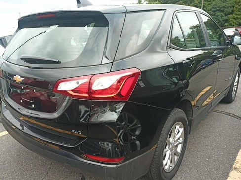 Used 2020 Chevrolet Equinox LS AWD/4WD image 4