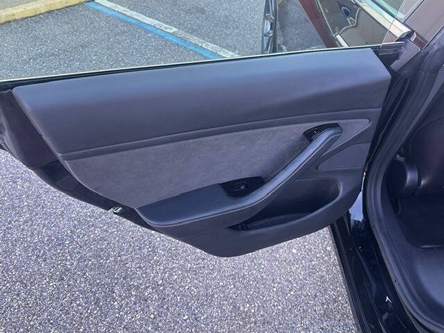 Used 2018 Tesla Model 3 Mid Range RWD image 21