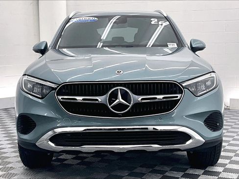 Certified 2025 Mercedes-Benz GLC 300 image 2