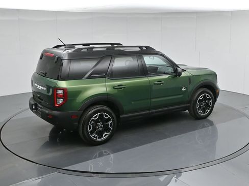 Certified 2025 Ford Bronco Sport Outer Banks w/ Outer Banks Tech Package+ image 46