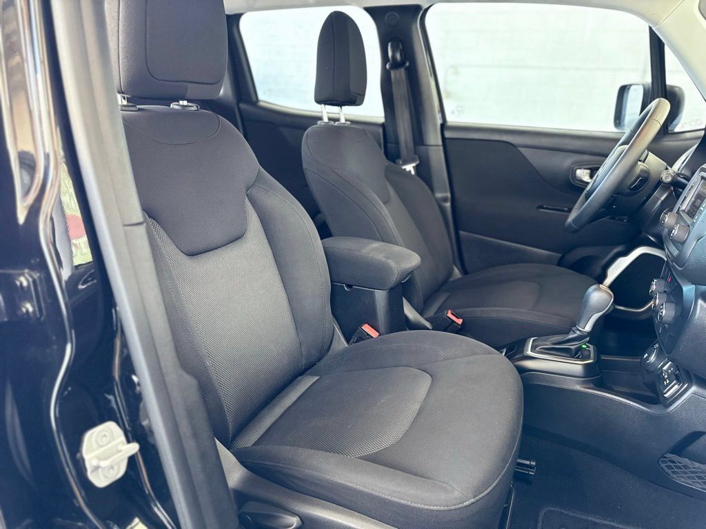 Used 2019 Jeep Renegade Sport AWD/4WD image 39