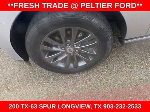 Used 2019 Ford Expedition Limited w/ Equipment Group 301A image 5