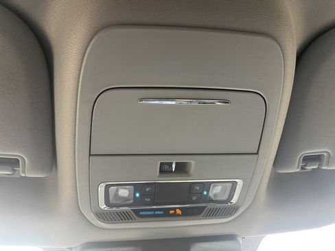 Used 2022 Ford F150 Lariat w/ Equipment Group 501A Mid image 39