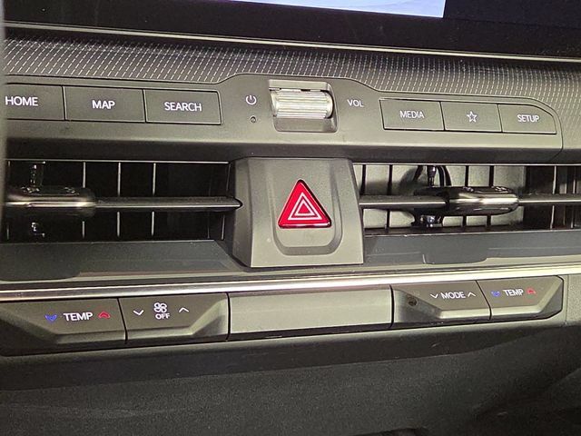 Certified 2025 Kia K4 GT-Line Turbo FWD image 18