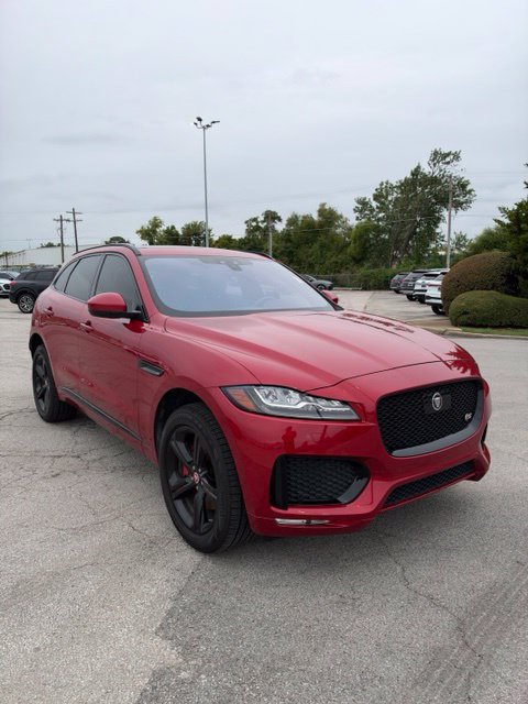 Used 2019 Jaguar F-PACE S AWD/4WD image 3