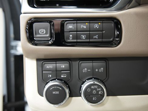 New 2026 GMC Yukon XL Denali image 26