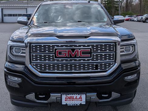 Used 2018 GMC Sierra 1500 Denali w/ Denali Ultimate Package AWD/4WD image 2