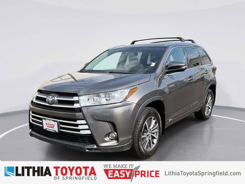 Used 2017 Toyota Highlander XLE AWD/4WD image 1