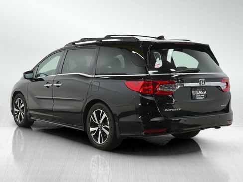 Used 2019 Honda Odyssey Elite image 3