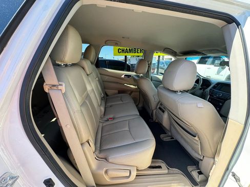 Used 2014 Nissan Pathfinder SV AWD/4WD image 20